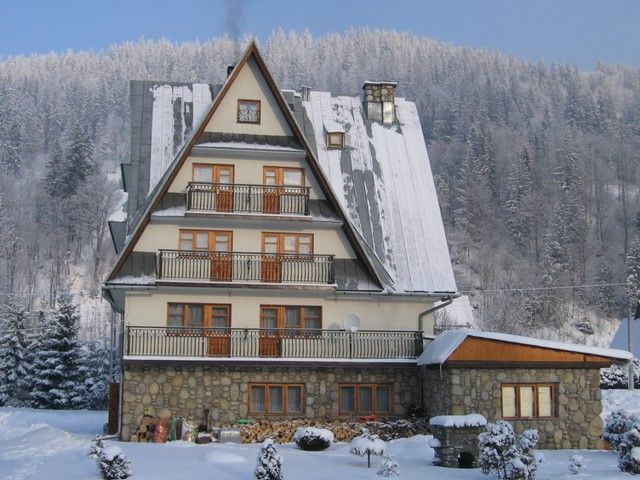 Willa Karina - Ewa i Adam Bustryccy