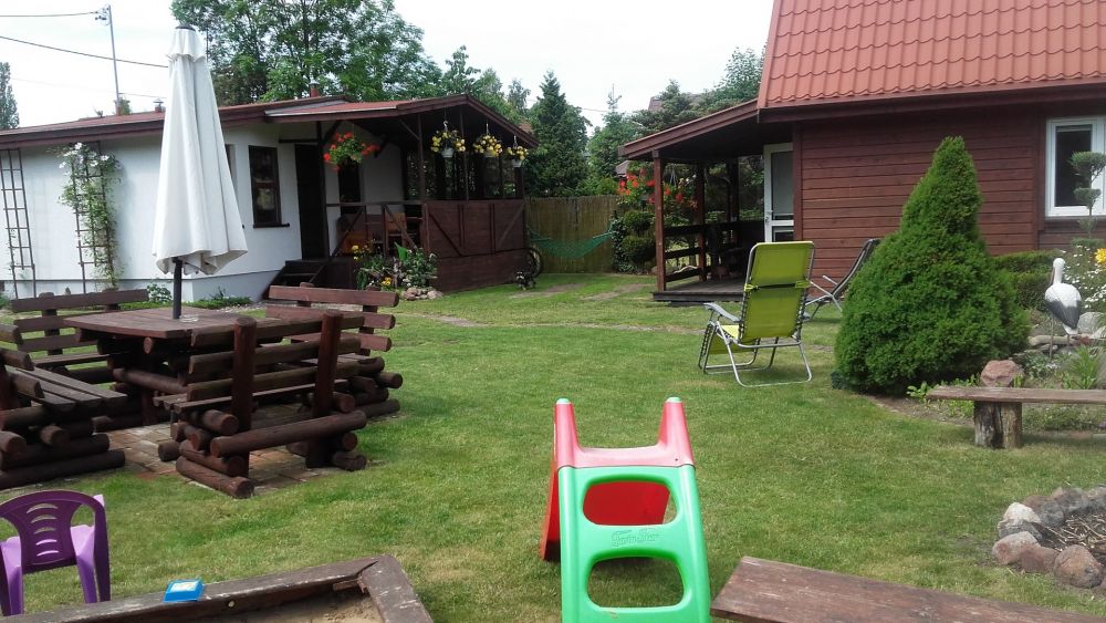 W Pięknym, Dużym Ogrodzie