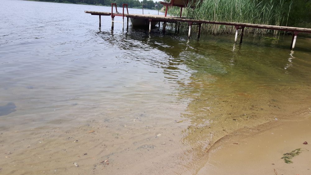 Samodzielny dom z ogrodzoną działką nad jeziorem Ługowskim